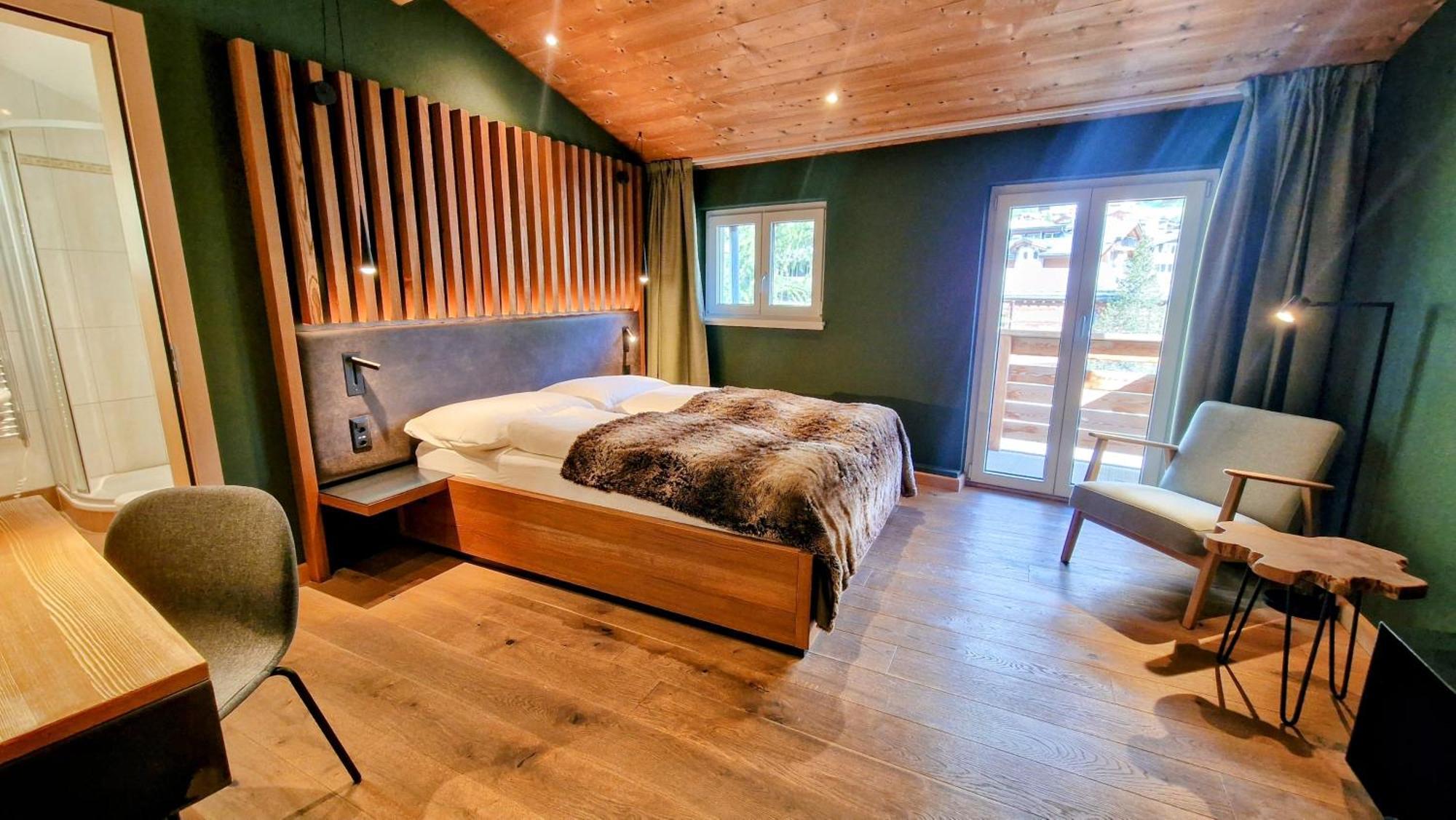 Amber Ski-in/out & Hotel