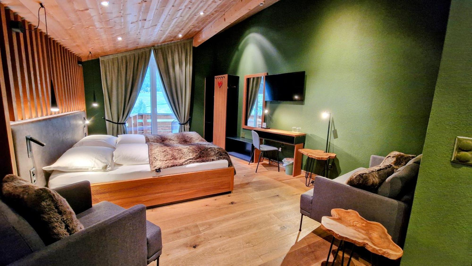 Amber Ski-in/out & Saas Fee